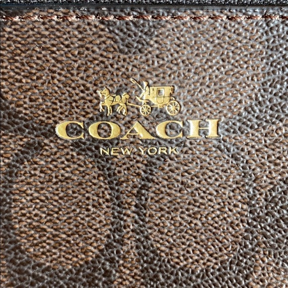 Authentic Coach Wrislet - Picture 4 of 4